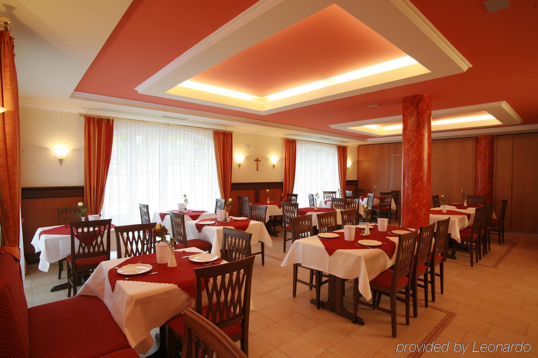Akzent Hotel Bayerwald-Residenz Neukirchen  Restaurante foto