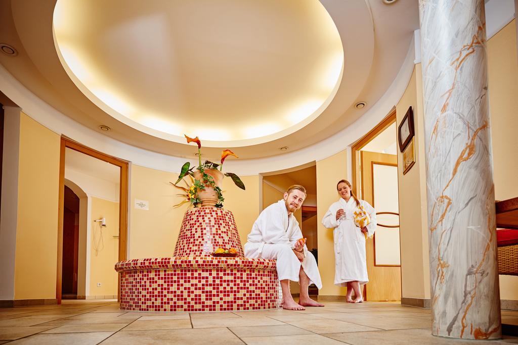 Akzent Hotel Bayerwald-Residenz Neukirchen  Exterior foto